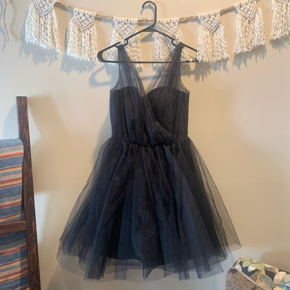 Cute Prom / Bridesmaid / Formal  Dress 🖤🤍